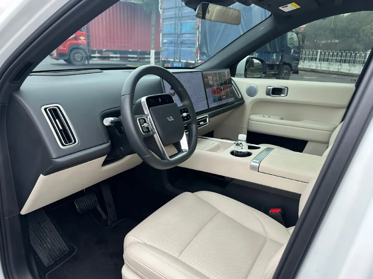 2024 Li L6 Range Extended 154HP L4 REEV 36.8KWH,autocango,china used car exporter,china ev exporter,chinese used car exporter,chinese used ev exporter