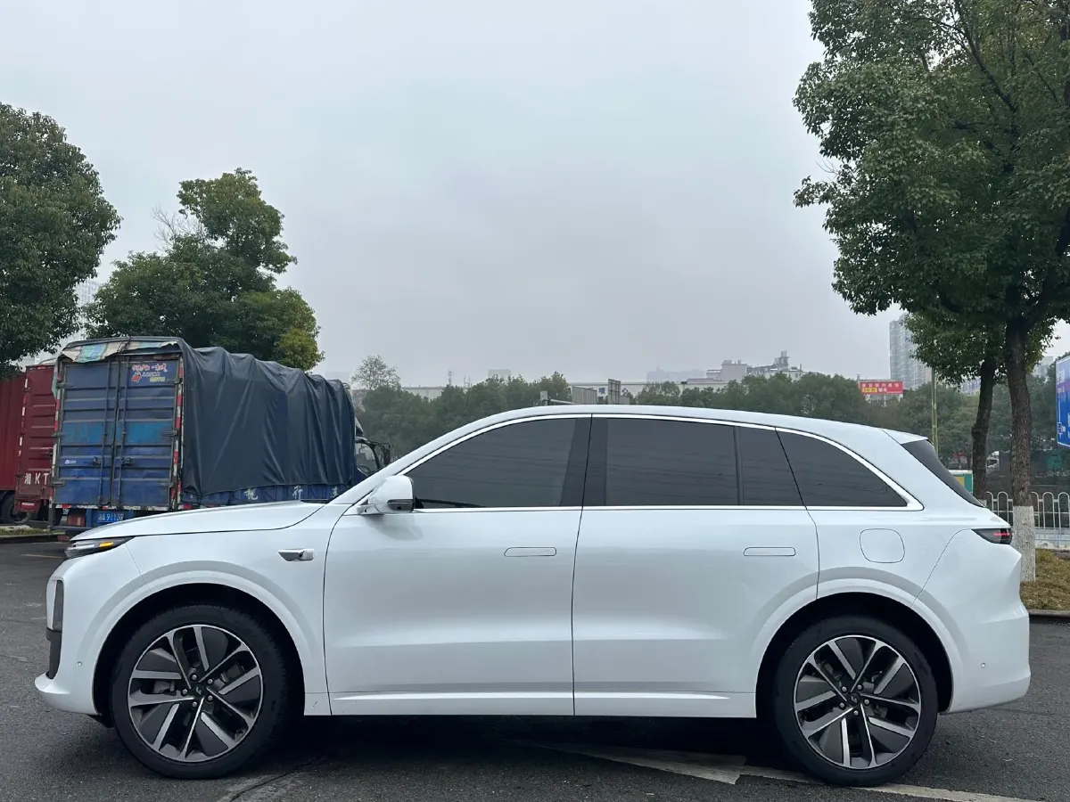 2024 Li L6 Range Extended 154HP L4 REEV 36.8KWH,autocango,china used car exporter,china ev exporter,chinese used car exporter,chinese used ev exporter