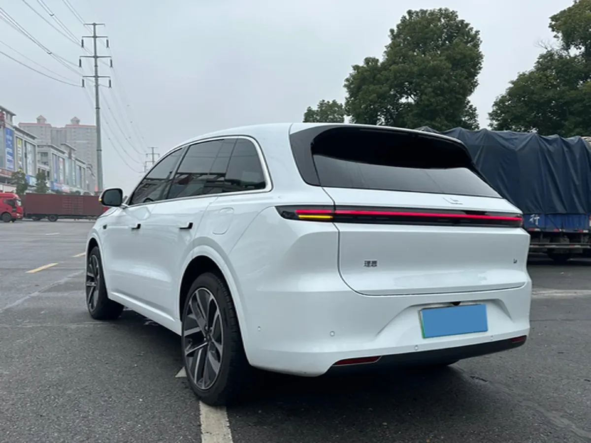 2024 Li L6 Range Extended 154HP L4 REEV 36.8KWH,autocango,china used car exporter,china ev exporter,chinese used car exporter,chinese used ev exporter