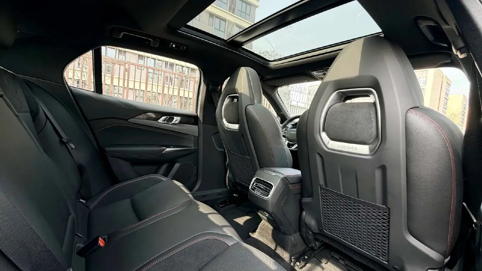 2019 Qoros 5 1.6T 197HP L4 7DCT,autocango,china used car exporter,china ev exporter,chinese used car exporter,chinese used ev exporter