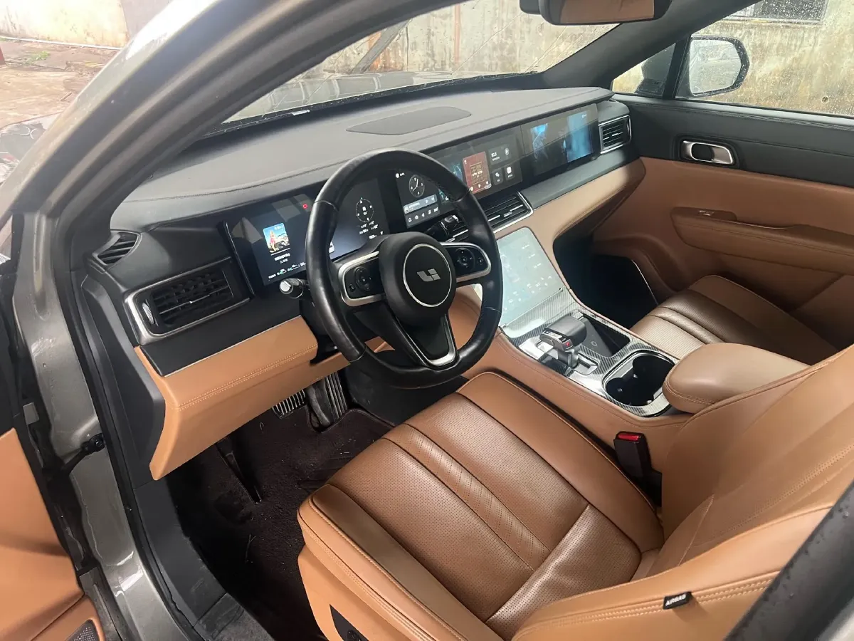 2020 Li ONE Range Extended 131HP REEV 40.5KWH,autocango,china used car exporter,china ev exporter,chinese used car exporter,chinese used ev exporter