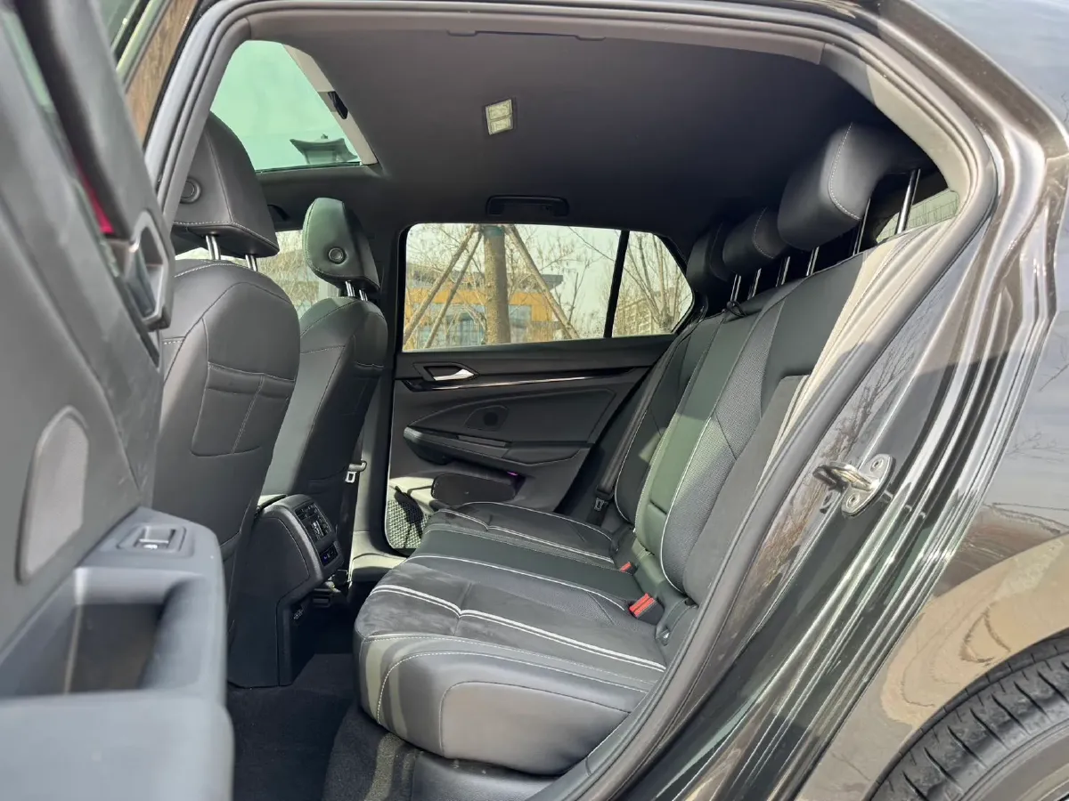 2021 Volkswagen Golf 1.4T 150HP L4 7DCT,autocango,china used car exporter,china ev exporter,chinese used car exporter,chinese used ev exporter