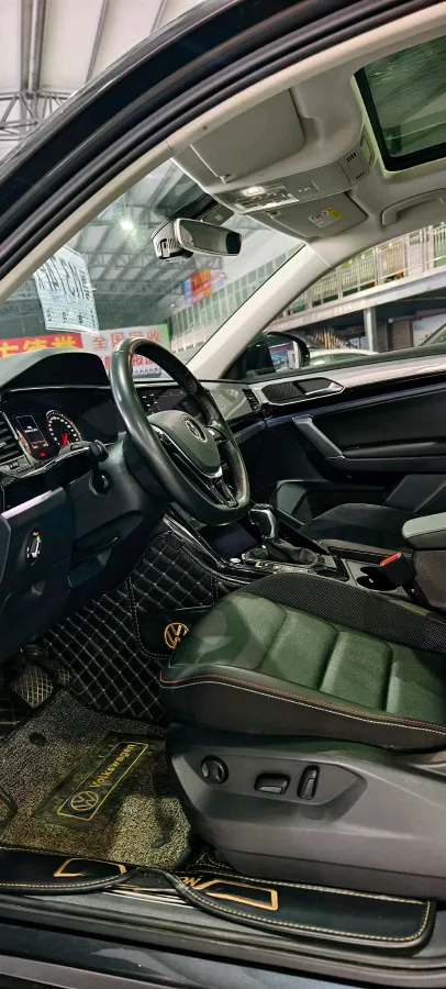 2020 Volkswagen Tayron 2.0T 186HP L4 7DCT,autocango,china used car exporter,china ev exporter,chinese used car exporter,chinese used ev exporter