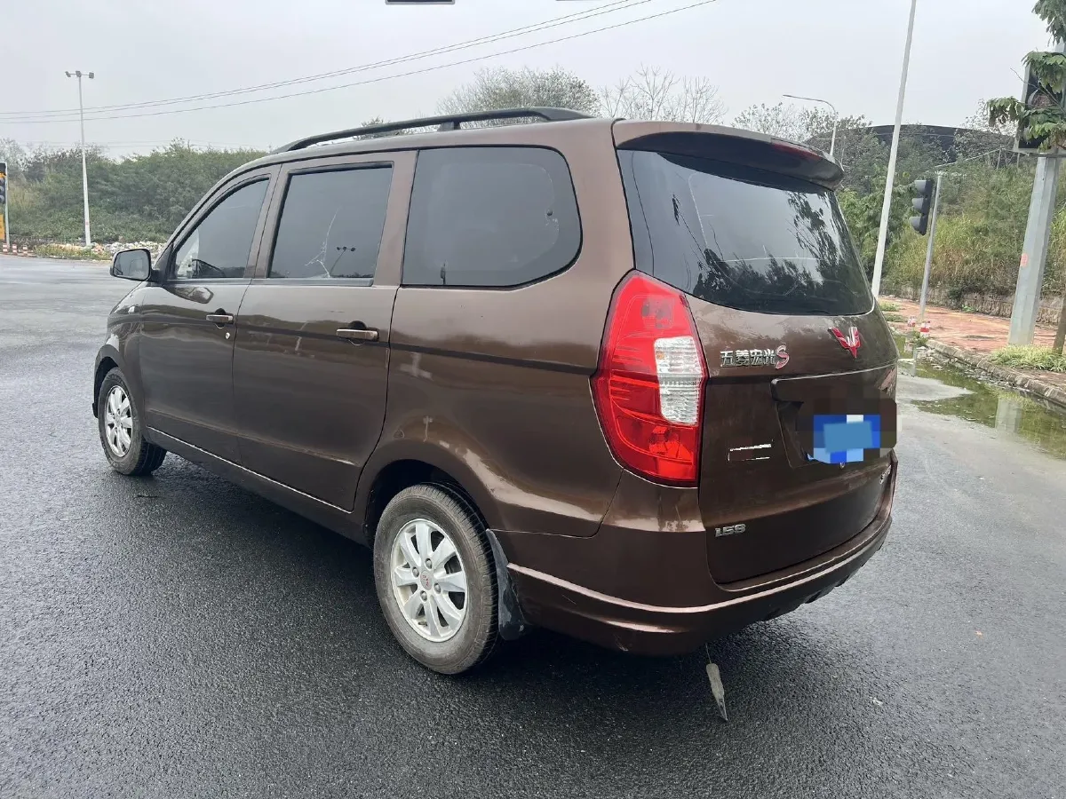 2016 WuLing HongGuang 1.5L 112HP L4 5MT,autocango,china used car exporter,china ev exporter,chinese used car exporter,chinese used ev exporter