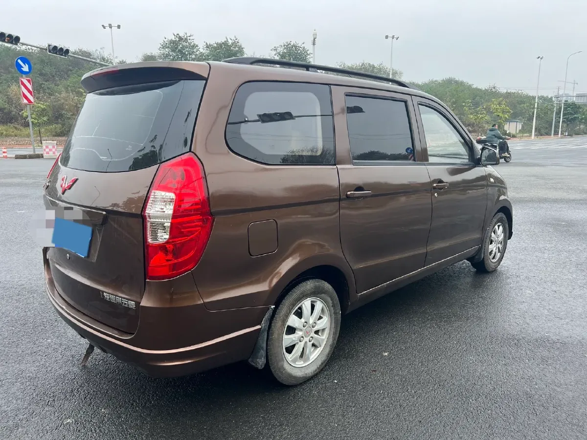 2016 WuLing HongGuang 1.5L 112HP L4 5MT,autocango,china used car exporter,china ev exporter,chinese used car exporter,chinese used ev exporter