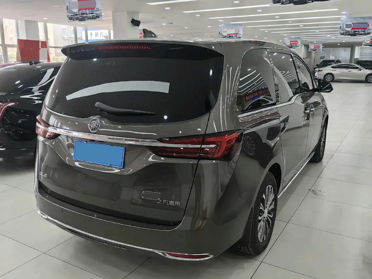 2023 Buick GL8 2.0T 237HP L4 9AT,autocango,china used car exporter,china ev exporter,chinese used car exporter,chinese used ev exporter