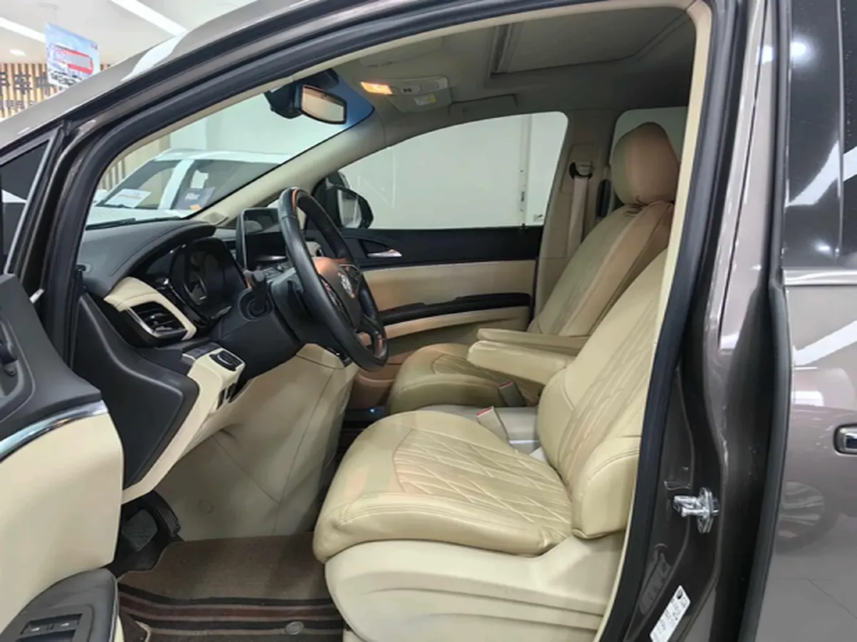 2023 Buick GL8 2.0T 237HP L4 9AT,autocango,china used car exporter,china ev exporter,chinese used car exporter,chinese used ev exporter