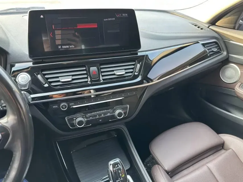 2022 BMW 1 Series 1.5T 140HP L3 7DCT,autocango,china used car exporter,china ev exporter,chinese used car exporter,chinese used ev exporter