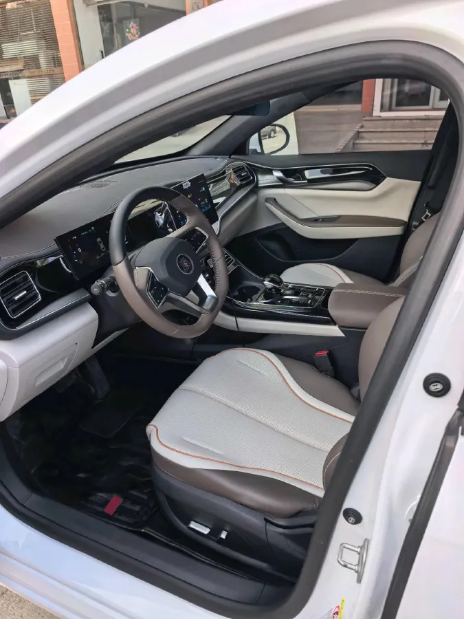 2021 Haval F7 1.5T 169HP L4 7DCT,autocango,china used car exporter,china ev exporter,chinese used car exporter,chinese used ev exporter