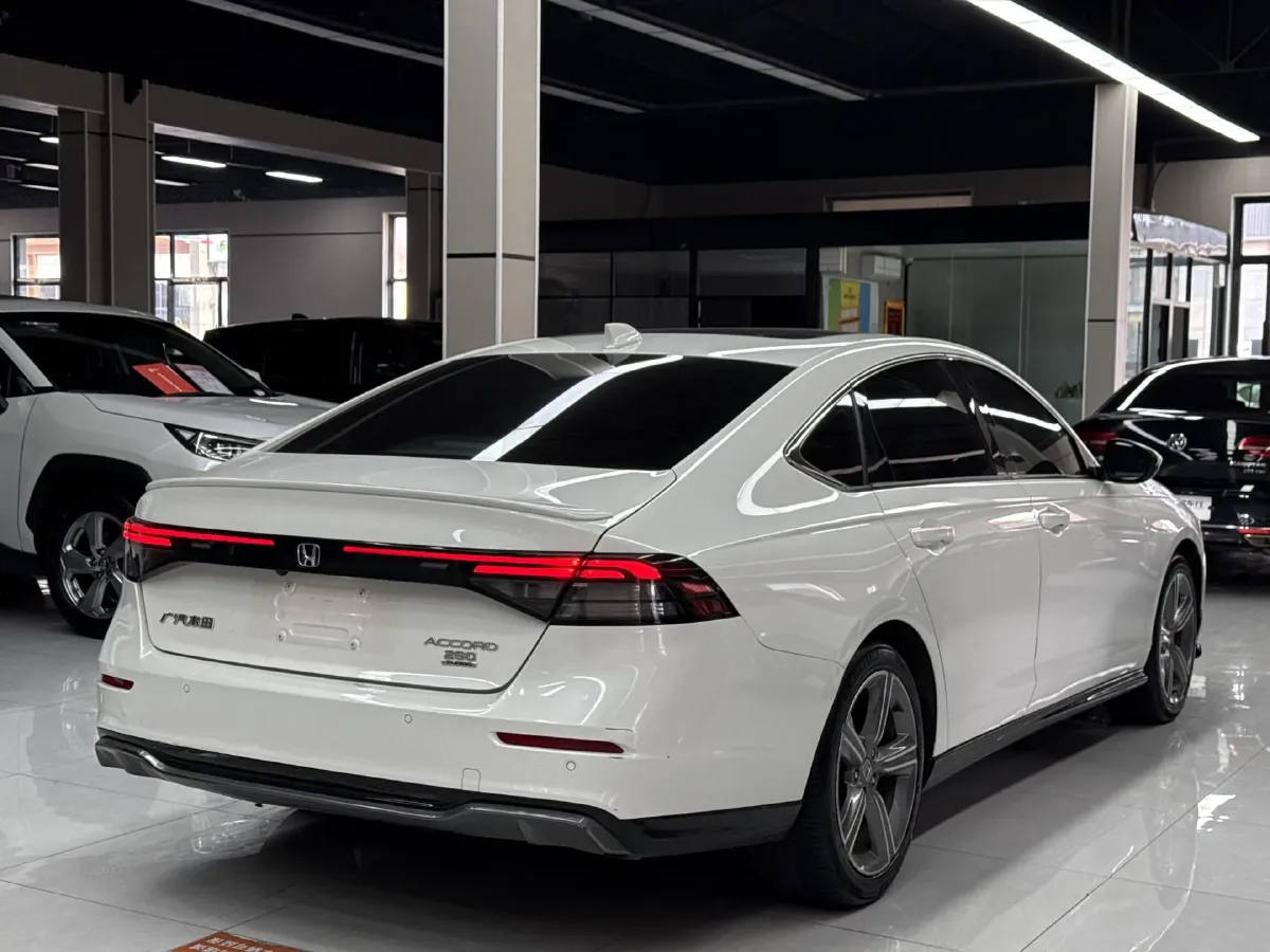 2023 Honda Accord 1.5T 192HP L4 CVT,autocango,china used car exporter,china ev exporter,chinese used car exporter,chinese used ev exporter