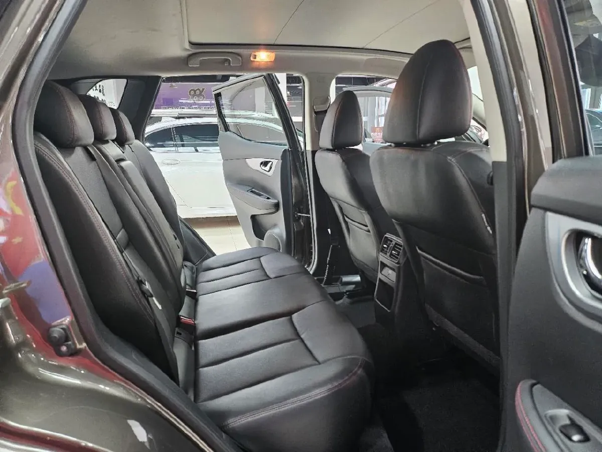 2021 Nissan Qashqai 2.0L 151HP L4 CVT,autocango,china used car exporter,china ev exporter,chinese used car exporter,chinese used ev exporter