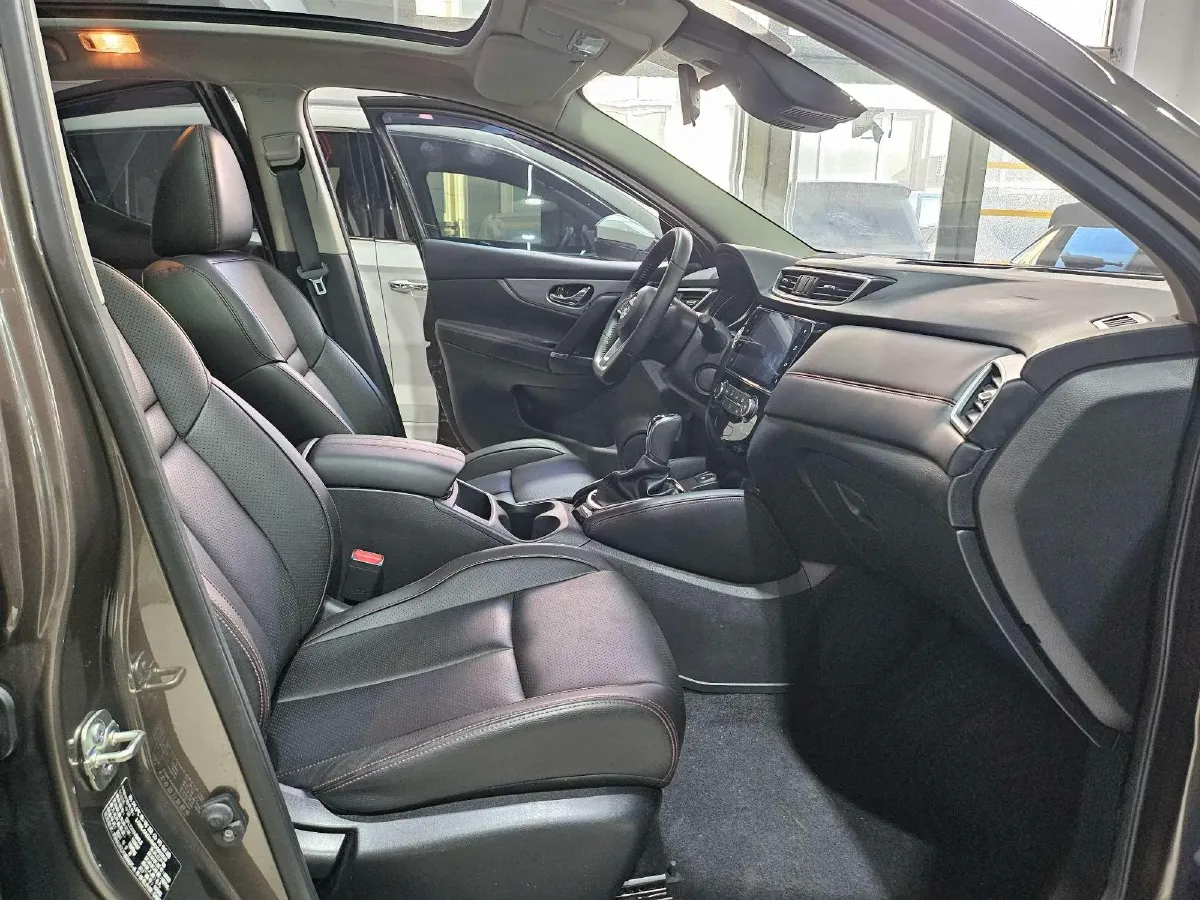 2021 Nissan Qashqai 2.0L 151HP L4 CVT,autocango,china used car exporter,china ev exporter,chinese used car exporter,chinese used ev exporter