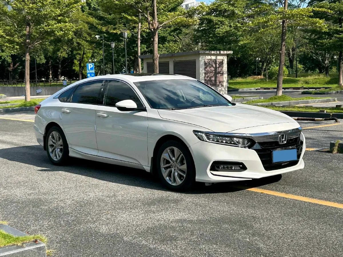 2018 Honda Accord 1.5T 194HP L4 CVT,autocango,china used car exporter,china ev exporter,chinese used car exporter,chinese used ev exporter