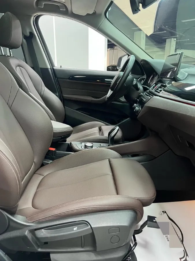 2022 BMW X1 1.5T 140HP L3 7DCT,autocango,china used car exporter,china ev exporter,chinese used car exporter,chinese used ev exporter