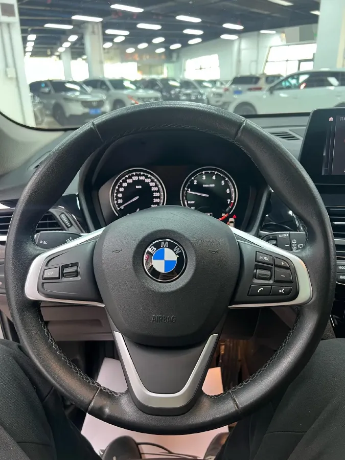 2022 BMW X1 1.5T 140HP L3 7DCT,autocango,china used car exporter,china ev exporter,chinese used car exporter,chinese used ev exporter