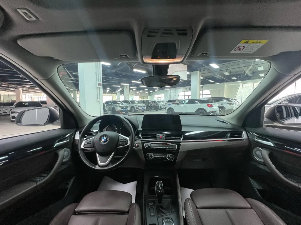 2022 BMW X1 1.5T 140HP L3 7DCT,autocango,china used car exporter,china ev exporter,chinese used car exporter,chinese used ev exporter