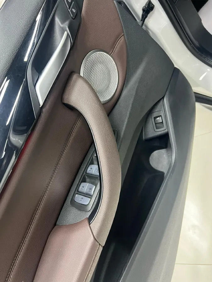 2022 BMW X1 1.5T 140HP L3 7DCT,autocango,china used car exporter,china ev exporter,chinese used car exporter,chinese used ev exporter