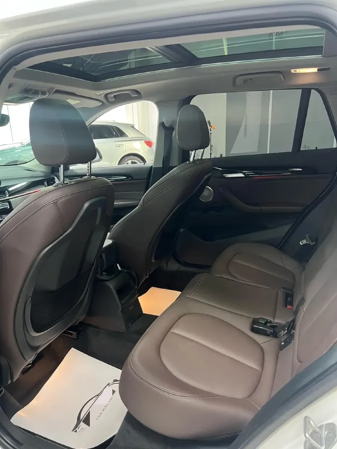 2022 BMW X1 1.5T 140HP L3 7DCT,autocango,china used car exporter,china ev exporter,chinese used car exporter,chinese used ev exporter