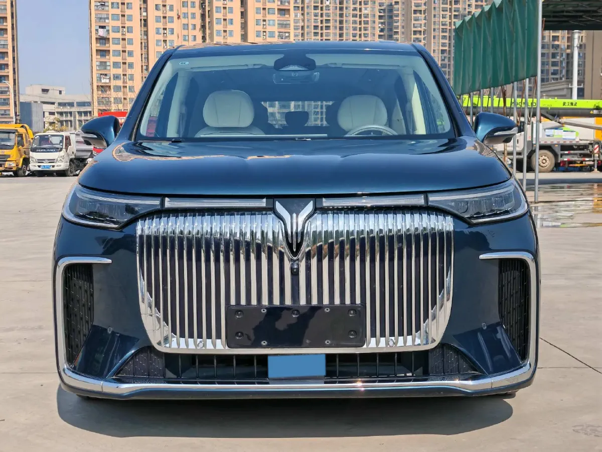 2025 Voyah Dream BEV 108.7KWH,autocango,china used car exporter,china ev exporter,chinese used car exporter,chinese used ev exporter