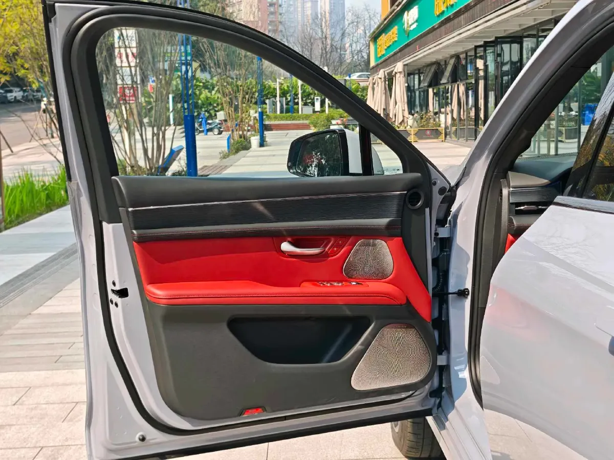 2025 AITO AITO M5 1.5T 152HP L4 REEV 42KWH,autocango,china used car exporter,china ev exporter,chinese used car exporter,chinese used ev exporter