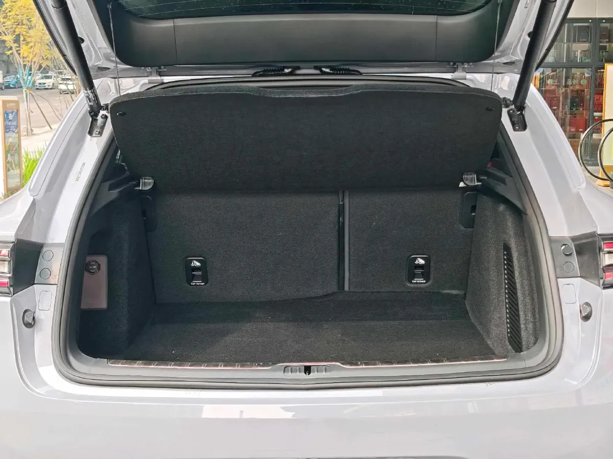 2025 AITO AITO M5 1.5T 152HP L4 REEV 42KWH,autocango,china used car exporter,china ev exporter,chinese used car exporter,chinese used ev exporter