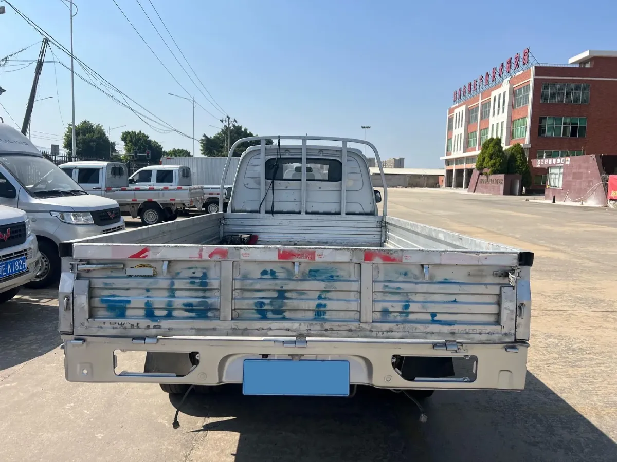2021 WuLing RongGuang New Truck 1.8L 125HP L4 5MT,autocango,china used car exporter,china ev exporter,chinese used car exporter,chinese used ev exporter