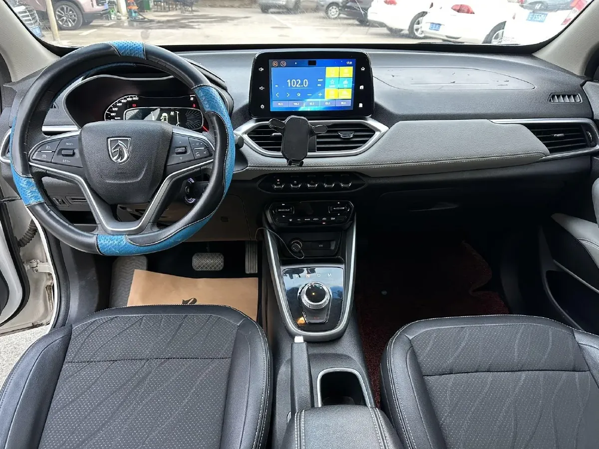 2017 HaiMa S5 Young Edition 1.6L 122HP L4 5MT,autocango,china used car exporter,china ev exporter,chinese used car exporter,chinese used ev exporter