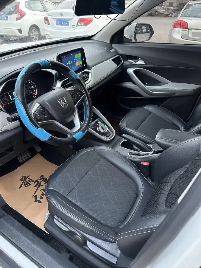 2017 HaiMa S5 Young Edition 1.6L 122HP L4 5MT,autocango,china used car exporter,china ev exporter,chinese used car exporter,chinese used ev exporter