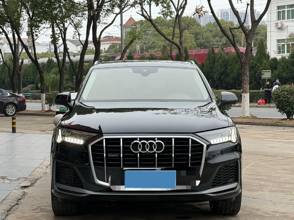 2021 Audi Q7 3.0T 340HP V6 8AT,autocango,china used car exporter,china ev exporter,chinese used car exporter,chinese used ev exporter