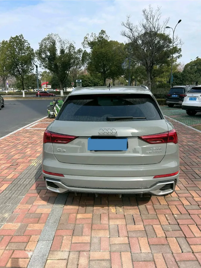2024 Audi Q3 1.5T 160HP L4 7DCT,autocango,china used car exporter,china ev exporter,chinese used car exporter,chinese used ev exporter