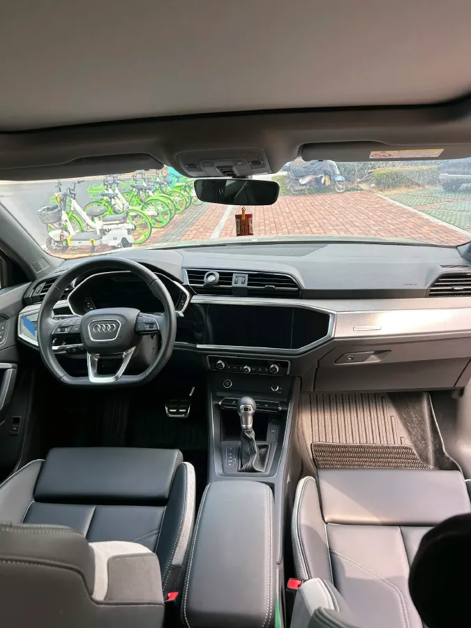 2024 Audi Q3 1.5T 160HP L4 7DCT,autocango,china used car exporter,china ev exporter,chinese used car exporter,chinese used ev exporter