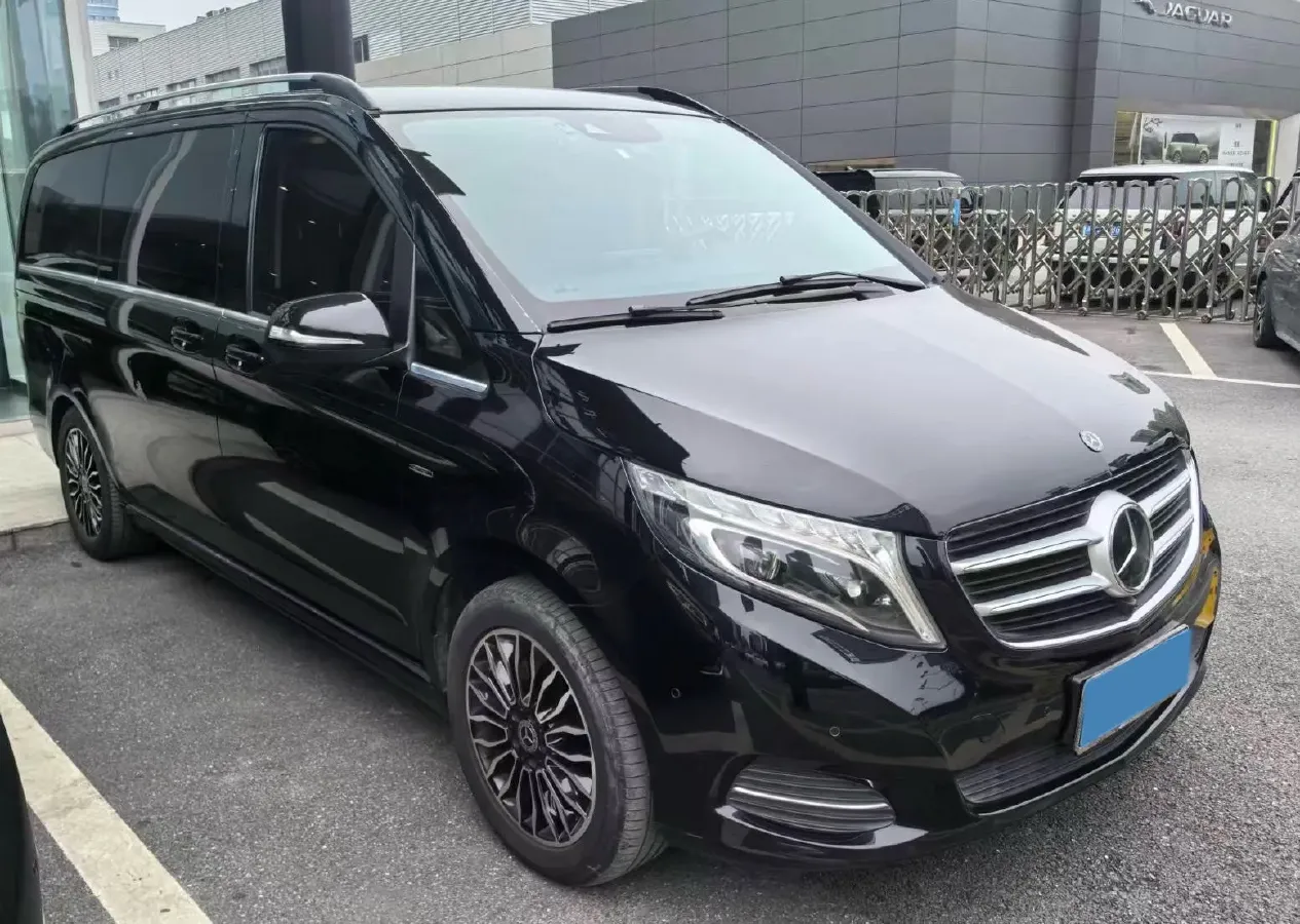 2018 Mercedes-Benz V Class 2.0T 211HP L4 7AT,autocango,china used car exporter,china ev exporter,chinese used car exporter,chinese used ev exporter
