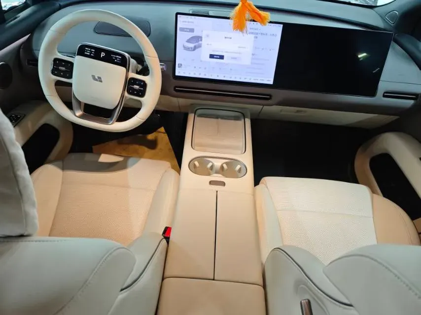 2025 Li i6 BEV,autocango,china used car exporter,china ev exporter,chinese used car exporter,chinese used ev exporter