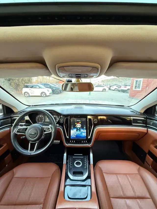 2017 Zotye T700 1.8T 177HP L4 6DCT,autocango,china used car exporter,china ev exporter,chinese used car exporter,chinese used ev exporter