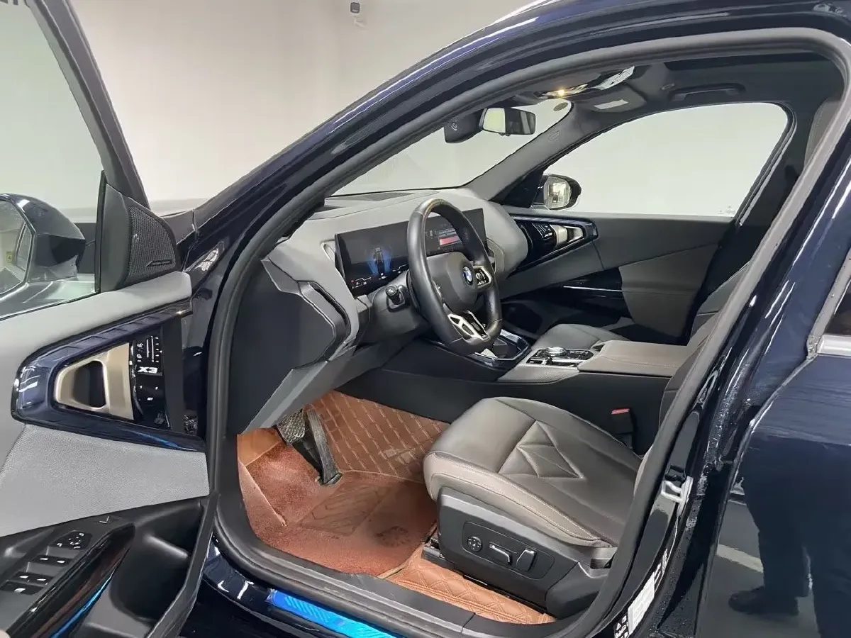 2025 BMW X3 2.0T 258HP L4 8AT,autocango,china used car exporter,china ev exporter,chinese used car exporter,chinese used ev exporter