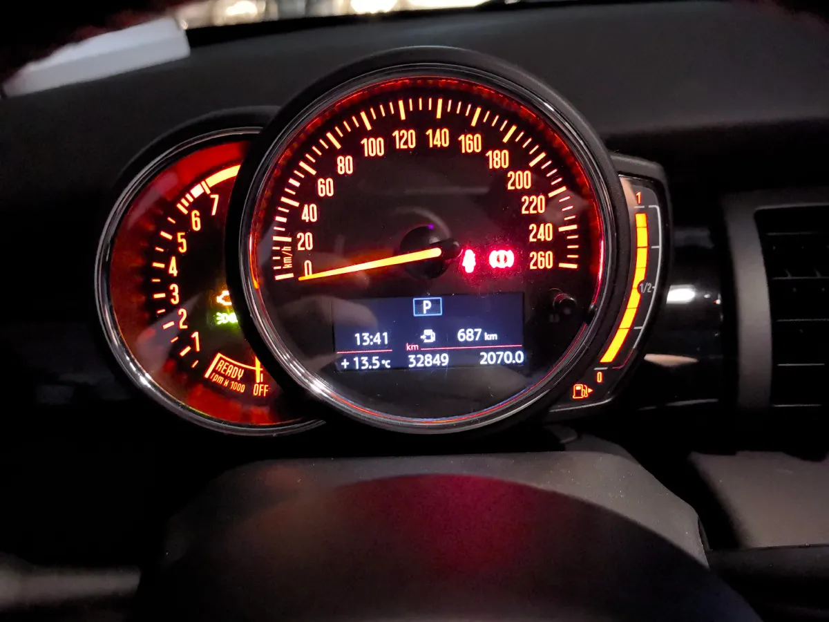 2021 MINI MINI 1.5T 102HP L3 7DCT,autocango,china used car exporter,china ev exporter,chinese used car exporter,chinese used ev exporter