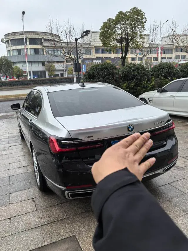 2019 BMW 7 Series 2.0T 265HP L4 8AT,autocango,china used car exporter,china ev exporter,chinese used car exporter,chinese used ev exporter