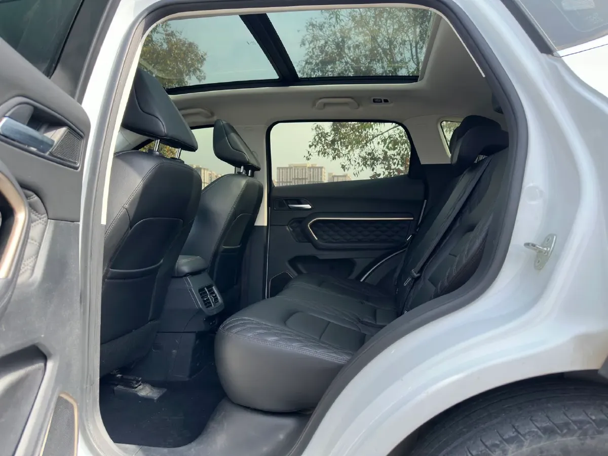 2021 Haval H6 1.5T 150HP L4 7DCT,autocango,china used car exporter,china ev exporter,chinese used car exporter,chinese used ev exporter