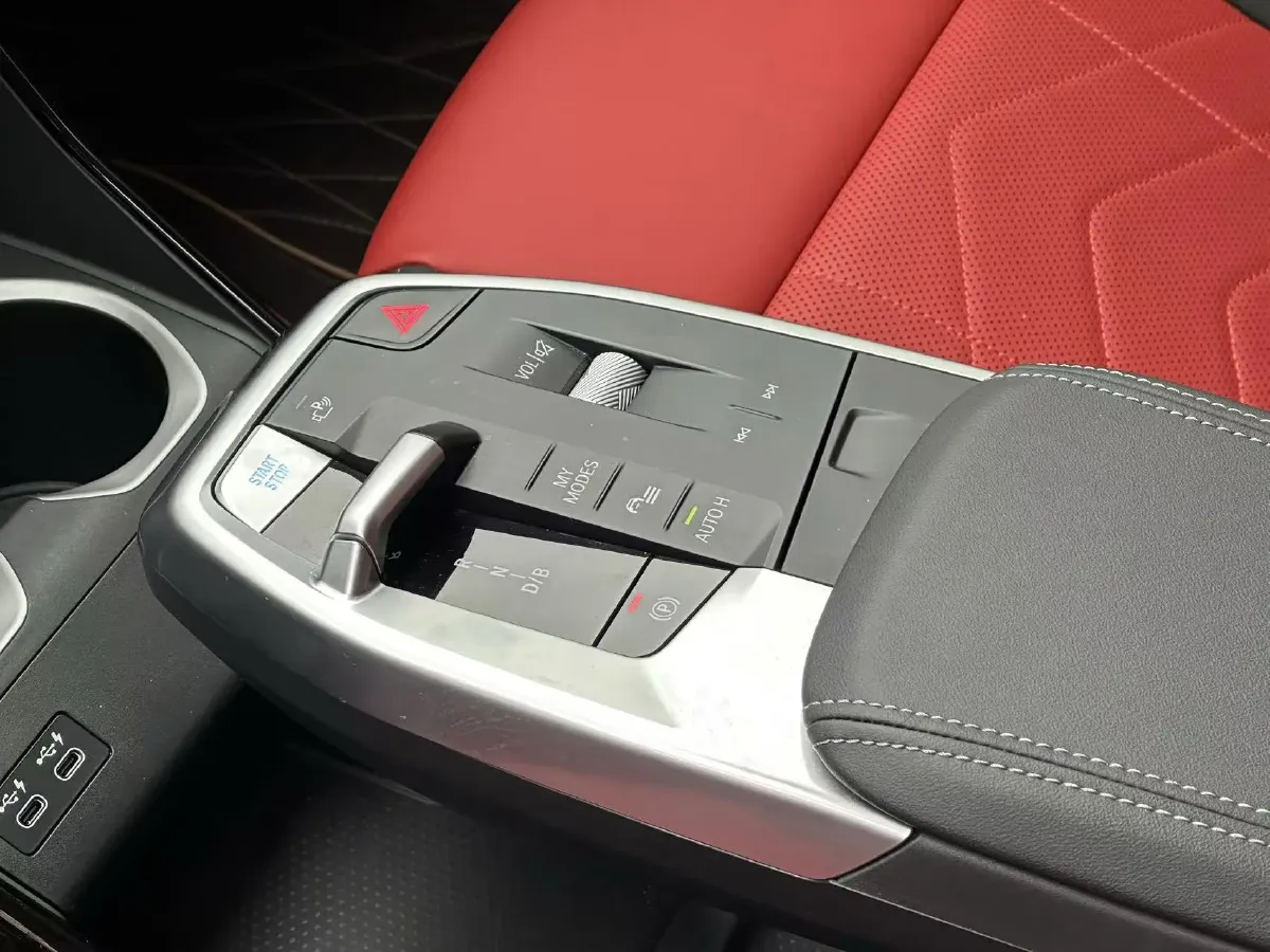 2023 BMW iX1 BEV,autocango,china used car exporter,china ev exporter,chinese used car exporter,chinese used ev exporter