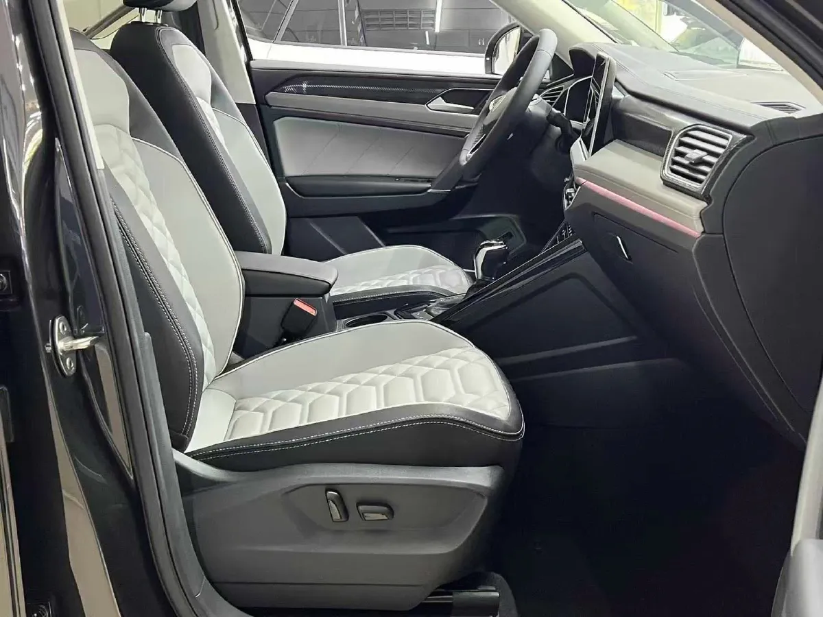 2023 Volkswagen Tayron 1.4T 150HP L4 7DCT,autocango,china used car exporter,china ev exporter,chinese used car exporter,chinese used ev exporter