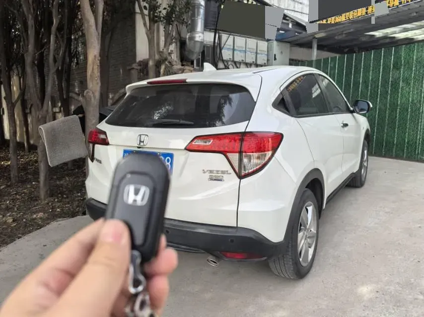 2020 Honda Vezel 1.5T 177HP L4 CVT,autocango,china used car exporter,china ev exporter,chinese used car exporter,chinese used ev exporter