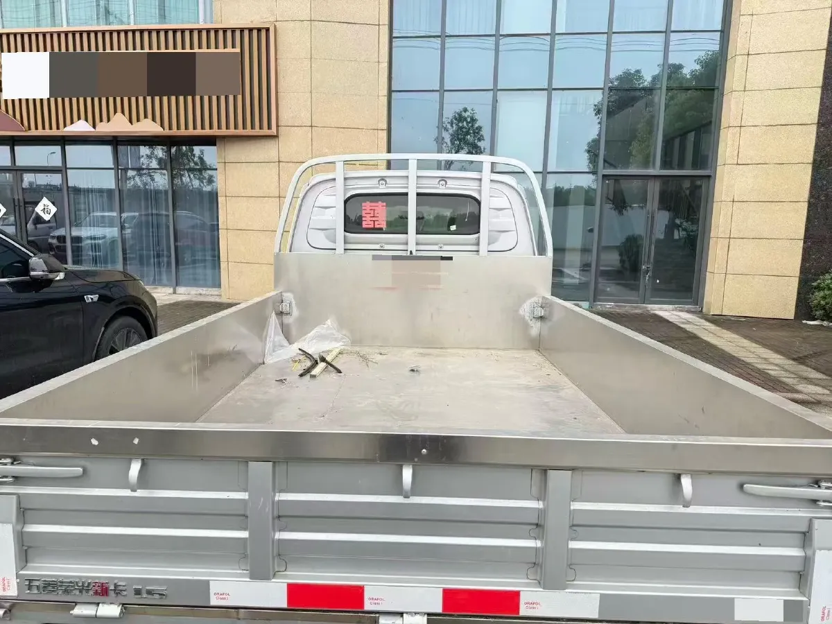 2023 WuLing RongGuang New Truck 1.5L 102HP L4 5MT,autocango,china used car exporter,china ev exporter,chinese used car exporter,chinese used ev exporter