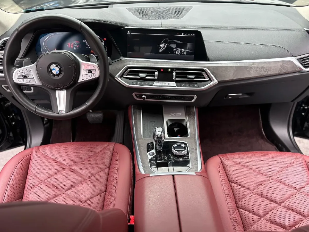 2022 BMW X5 2.0T 245HP L4 8AT,autocango,china used car exporter,china ev exporter,chinese used car exporter,chinese used ev exporter