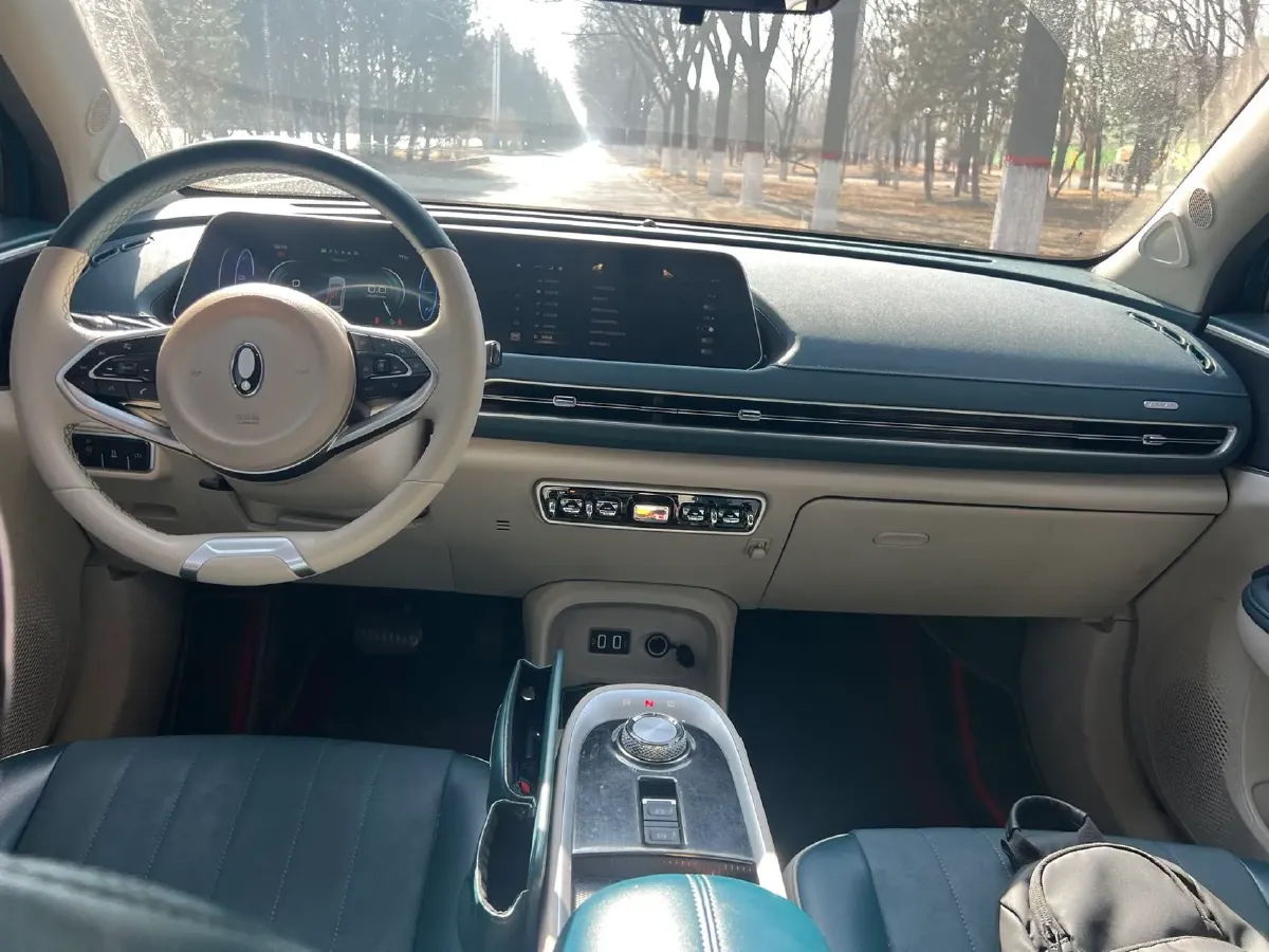 2022 ChangAn Oshan X7 Plus 1.5T 188HP L4 7DCT,autocango,china used car exporter,china ev exporter,chinese used car exporter,chinese used ev exporter