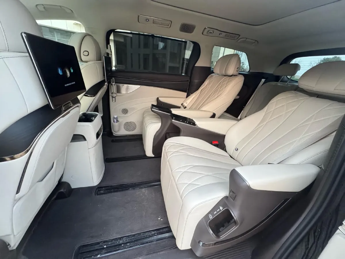 2025 Denza D9 1.5T 156HP L4 E-CVT PHEV 40KWH,autocango,china used car exporter,china ev exporter,chinese used car exporter,chinese used ev exporter