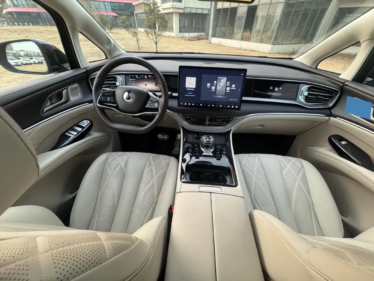 2025 Denza D9 1.5T 156HP L4 E-CVT PHEV 40KWH,autocango,china used car exporter,china ev exporter,chinese used car exporter,chinese used ev exporter