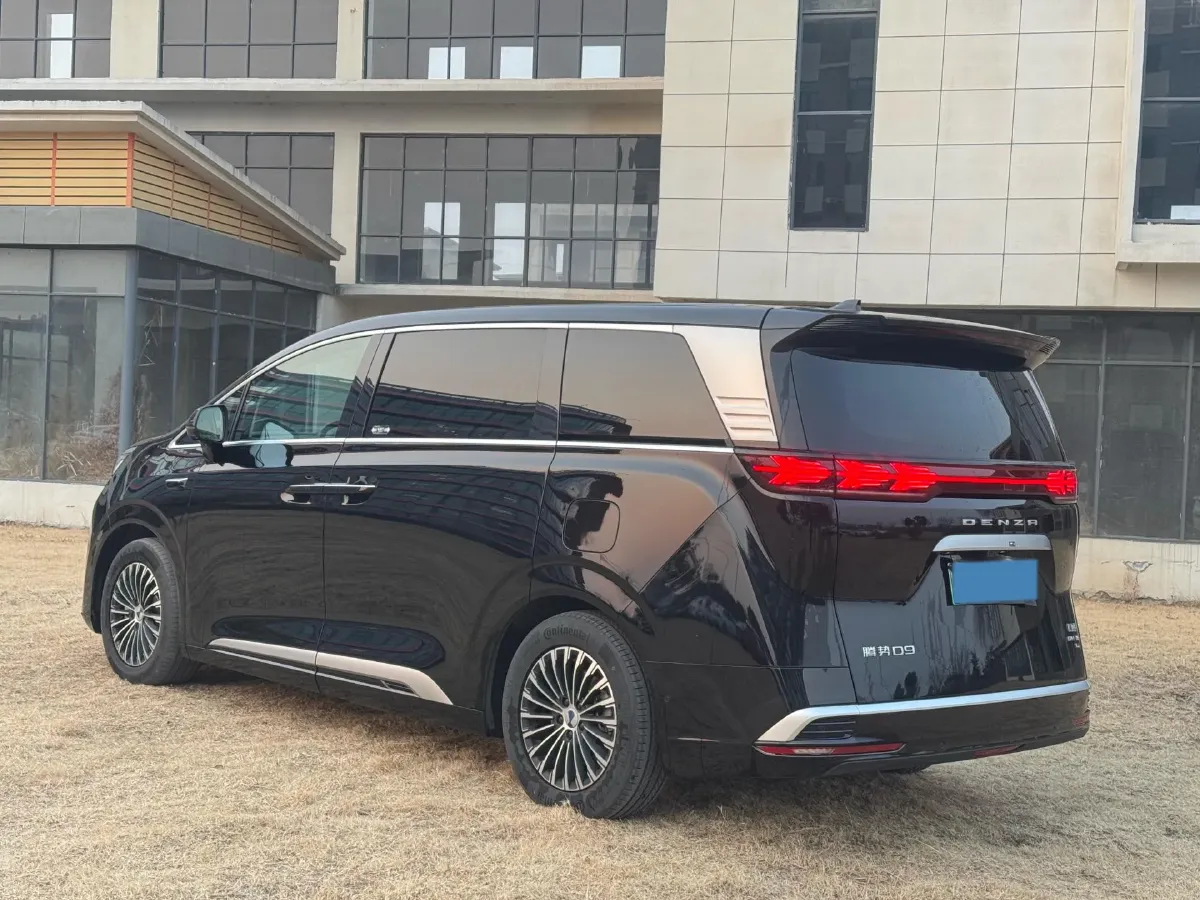 2025 Denza D9 1.5T 156HP L4 E-CVT PHEV 40KWH,autocango,china used car exporter,china ev exporter,chinese used car exporter,chinese used ev exporter