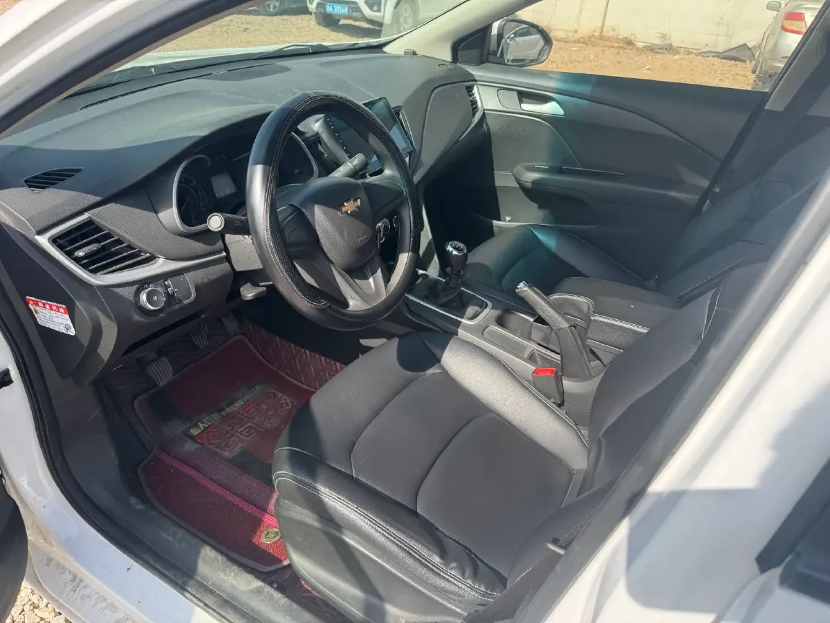 2016 Chevrolet Cavalier 1.5L 113HP L4 5MT,autocango,china used car exporter,china ev exporter,chinese used car exporter,chinese used ev exporter