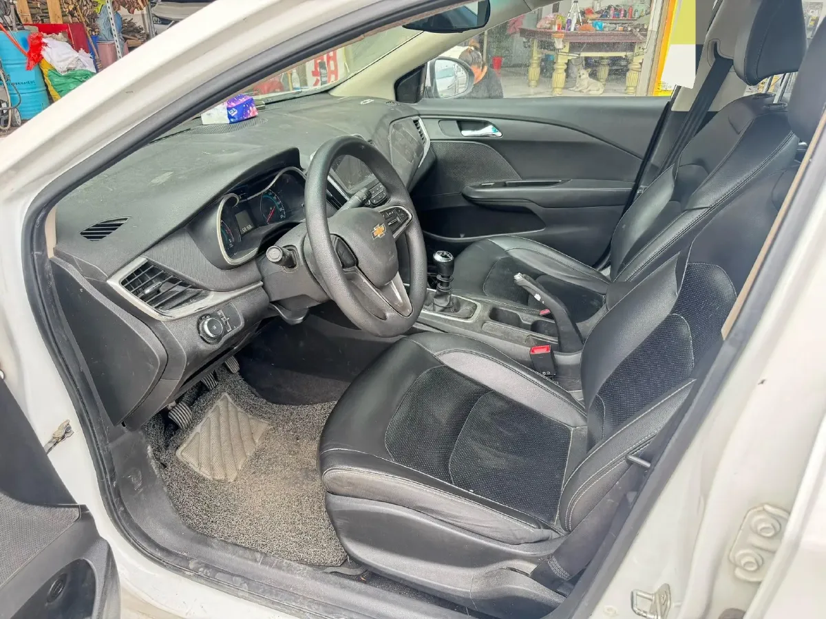 2016 Chevrolet Cavalier 1.5L 113HP L4 5MT,autocango,china used car exporter,china ev exporter,chinese used car exporter,chinese used ev exporter