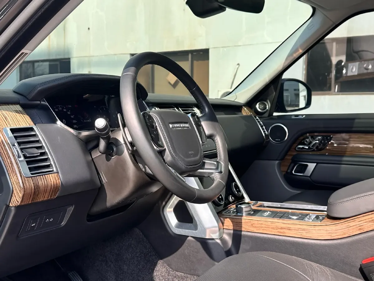 2019 Land Rover Range Rover 3.0T 381HP V6 8AT,autocango,china used car exporter,china ev exporter,chinese used car exporter,chinese used ev exporter